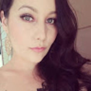 Meet your Posher, Violeta